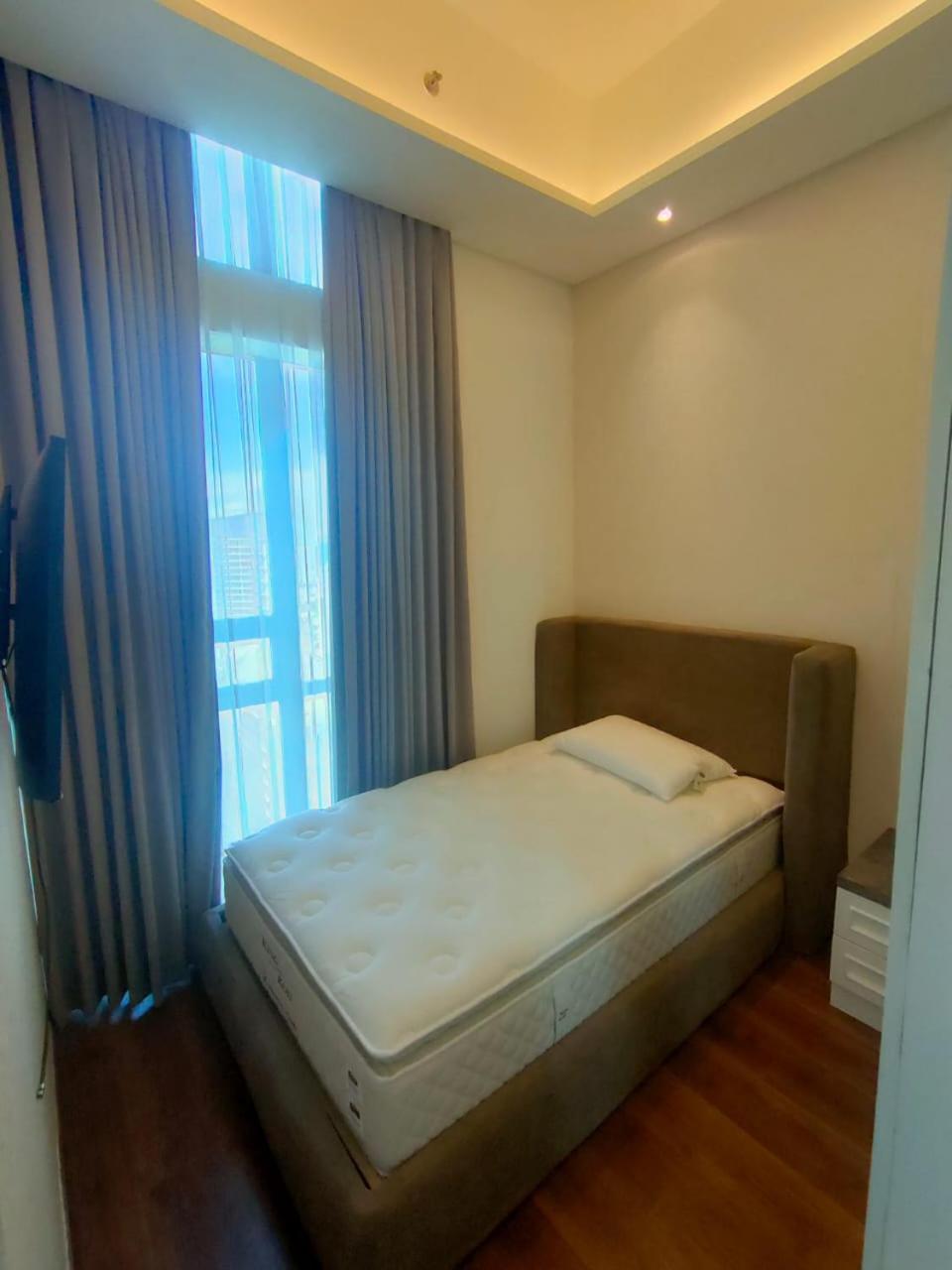 Super Penthouse Stmoritz Apartment, Lippomall Puri Indah Jacarta Exterior foto