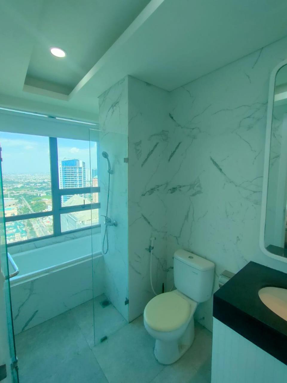 Super Penthouse Stmoritz Apartment, Lippomall Puri Indah Jacarta Exterior foto